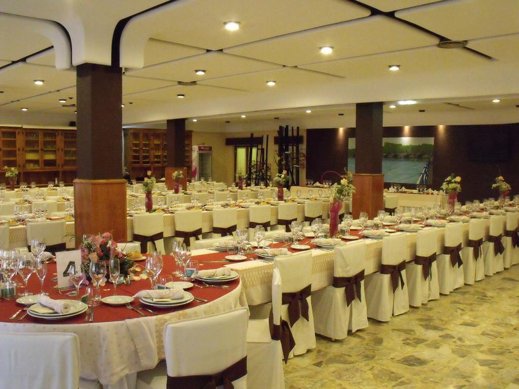 Hostal Salones Victoria Santa Marina del Rey Exterior photo